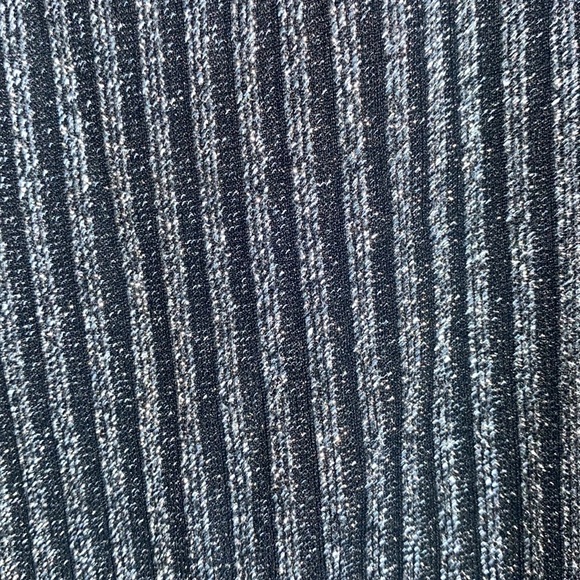 Xhilaration Long Sleeve Metallic Silver & Black Striped Crop Top - Picture 5 of 5